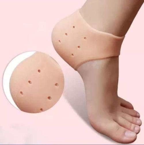 1 Pair of Silicone Gel Heel Crack Protector Anti Crack Moisturizing Foot Pain Socks Tumit Sakit Non-Slip Silicone -Human Skin Color